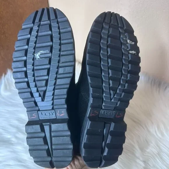 UGG #5431 Suede Shearling Lined Ankle Boots Size 7 - Picture 5 of 12